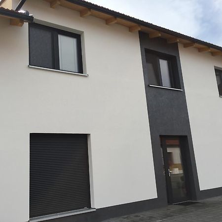 Apartment Lidicka Slavkov, 4 Person Slavkov u Brna Dış mekan fotoğraf